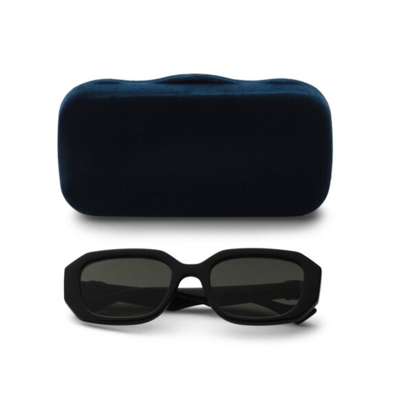 GUCCI Black 54mm Square Sunglasses - Picture 1 of 2